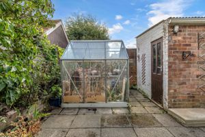 Photo 16- click for photo gallery